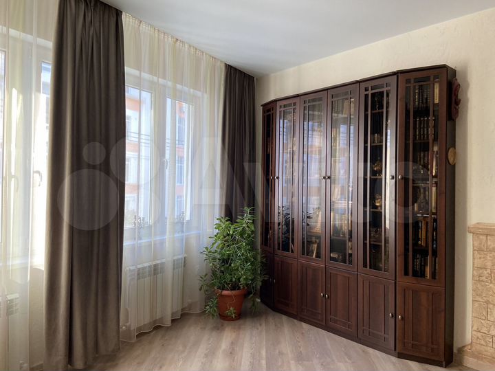 2-к. квартира, 60,5 м², 1/4 эт.