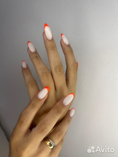 Маникюр педикюр