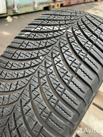 Goodyear Vector 4Seasons Gen-3 205/55 R16