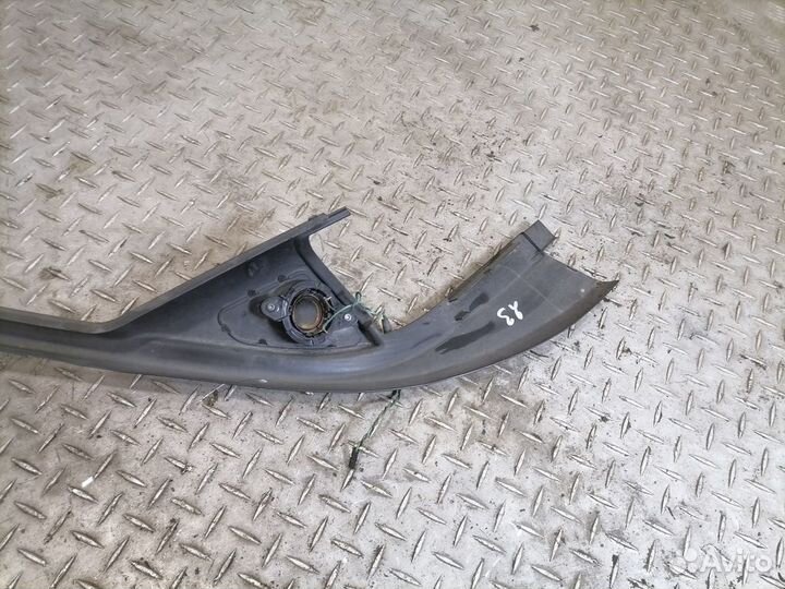 Накладка стекла двери передней левой Bmw 7 e66 200