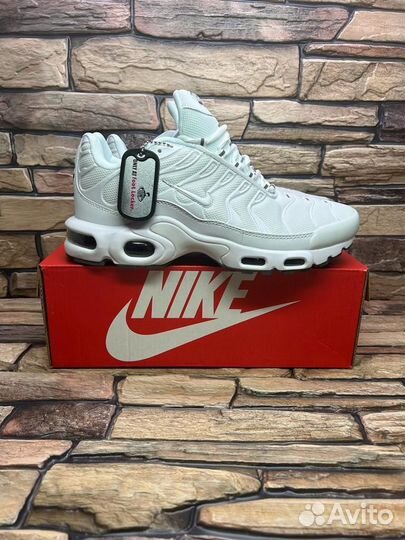 Кроссовки Nike air max tn plus white 42 размер