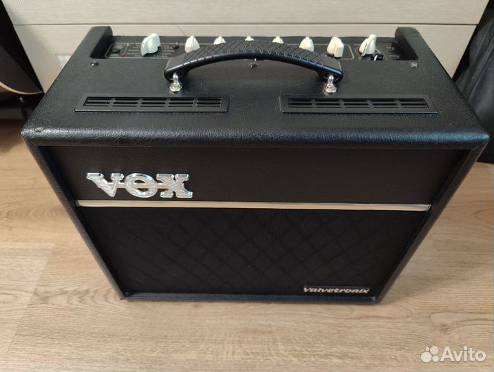 Гитарный комбоусилитель Vox VT20+