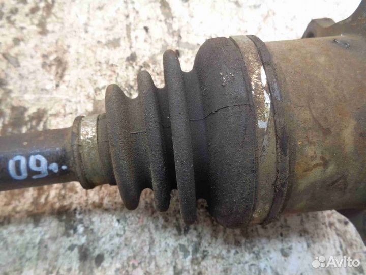 Полуось передняя R Infiniti QX56 JA60