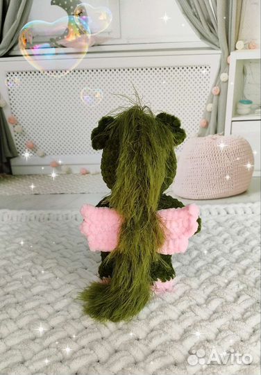 Вязаная плюшевая игрушка дракон