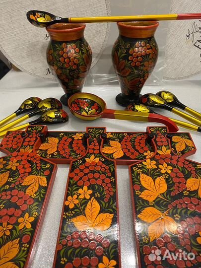 Набор посуды хохлома