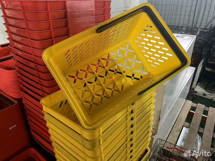 Корзина покупательская желтая 20 литров