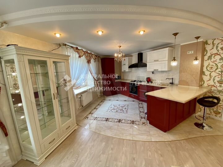 2-к. квартира, 64 м², 3/5 эт.