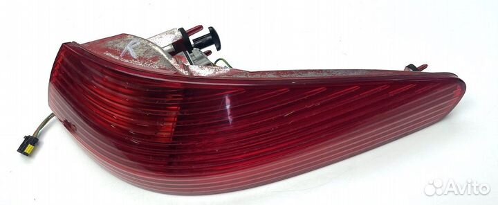Фонарь задний правый Прав. Пежо 607 2000г 2.2л