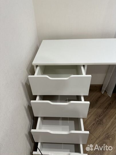 Стол письменный