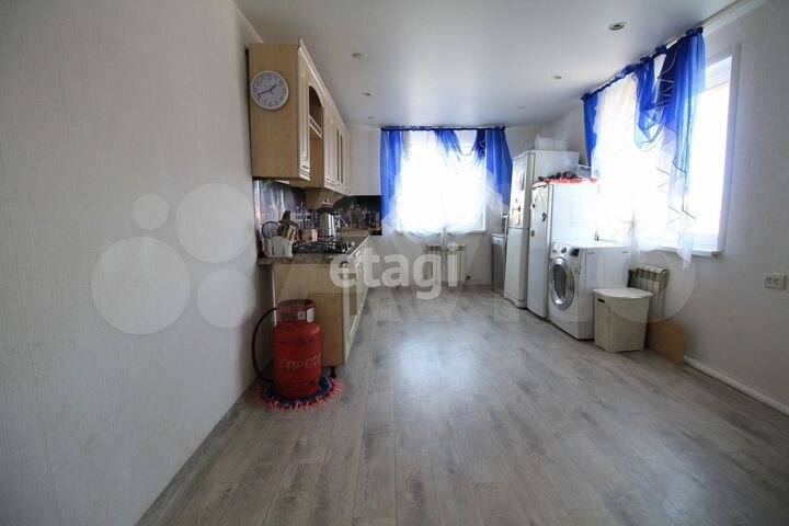 Дом 100 м² на участке 9,5 сот.