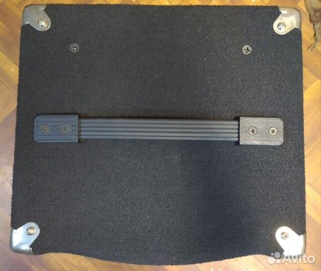 Басовый комбоусилитель Yorkville bassmaster xm50