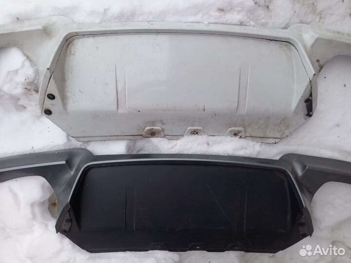 M5 диффузор Bmw5 F10 под раздвоенный глушитель