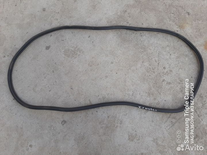 Уплотнитель двери передней правой VW tiguan 2019