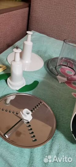 Кухонный комбайн Bosh 1200 eu