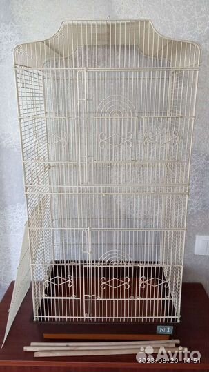 Большая клетка для птиц