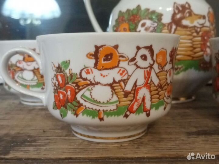 Детский фарфоровый сервиз семеро козлят