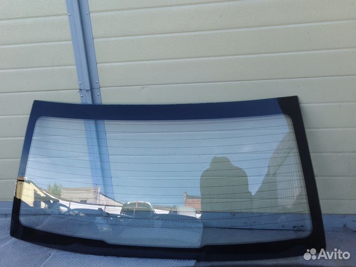 Лифан Бриз заднее стекло