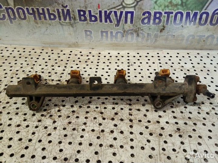 Рампа топливная Kia Rio