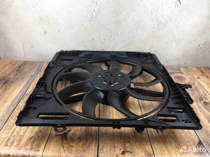 Вентилятор охлаждения двигателя BMW X5 E70