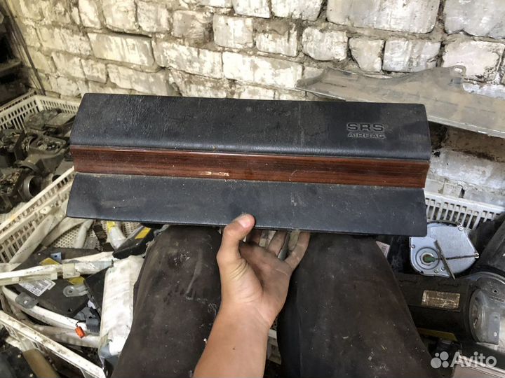 Подушка безопасности пассажира Mercedes W124