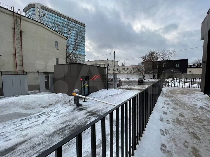 Сдам торговое помещение, 197 м²