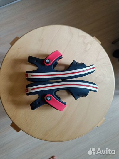 Сандали crocs c 11