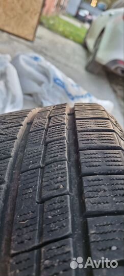 Triangle Snowlink TWT02 255/45 R18