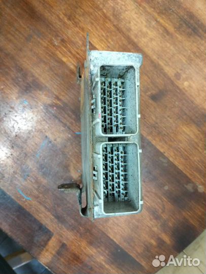 Блок управления двигателем Dodge Caravan4