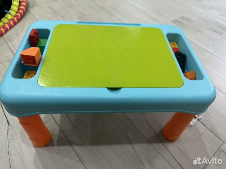 Стол для лего
