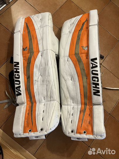 Вратарская хоккейная форма