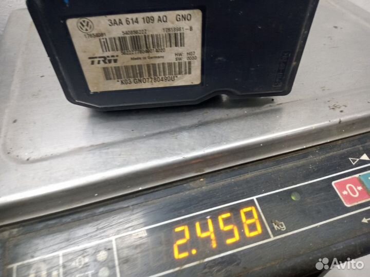 Блок abs volkswagen passat CC