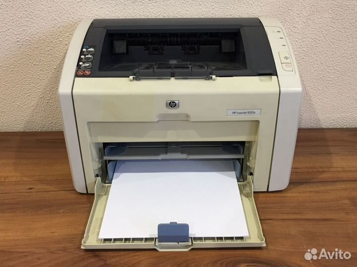 Принтер Лазерный HP LaserJet 1022n (c LAN)