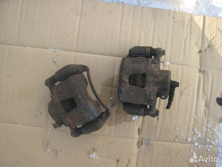 Суппорт тормозной передний правый на Лачетти