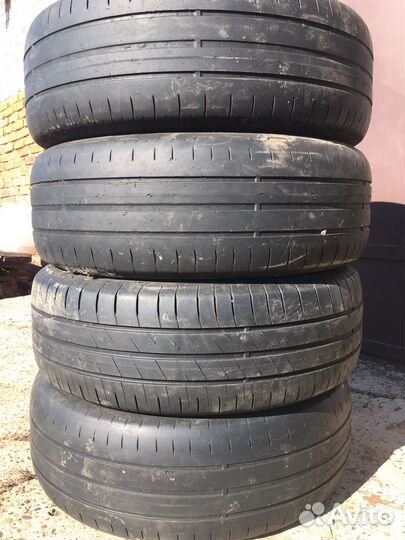 Goodyear EfficientGrip Performance R15 91H