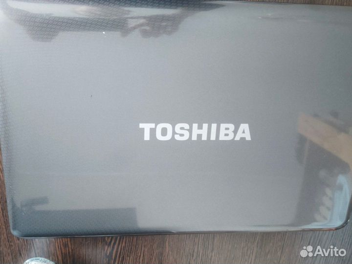 Ноутбук toshiba