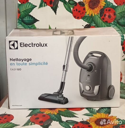 Пылесос electrolux EEG44IGM