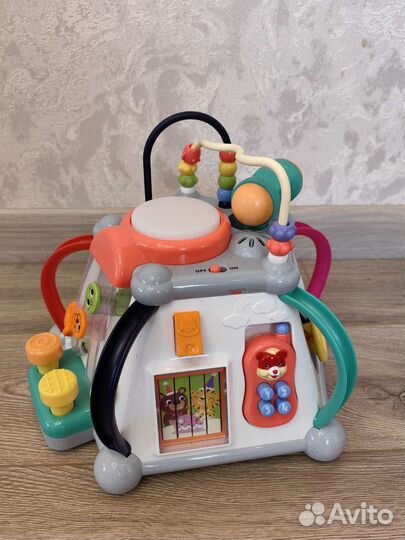 Развивающие игрушки бизиборд