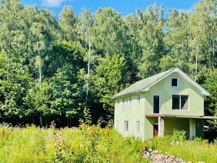 Дом 144 м² на участке 7,6 сот.