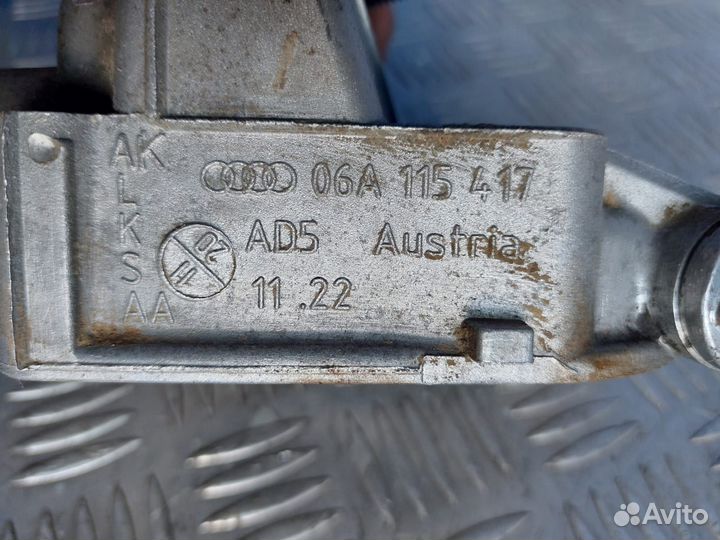 Корпус масляного фильтра Volkswagen Golf 5 1.4