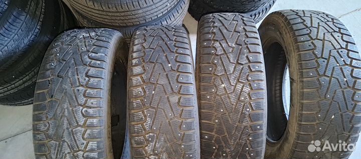 Pirelli Ice Zero 215/65 R17