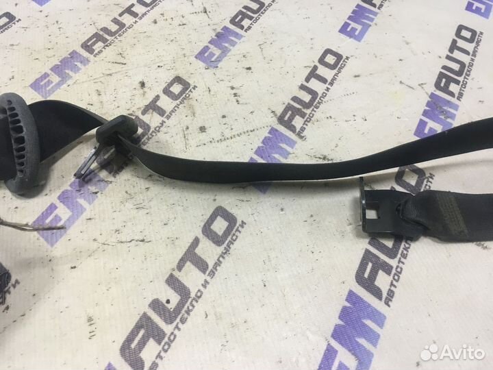 Ремень безопас. передний правый Шкода Октавия Тур