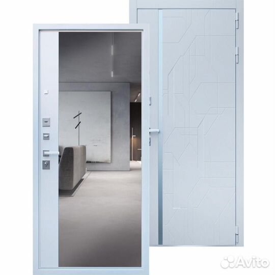 Дверь входная в квартиру с зеркалом