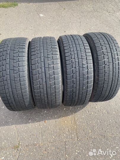 Yokohama Ice Guard IG50 215/55 R17