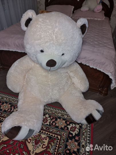Плюшевый медведь большой