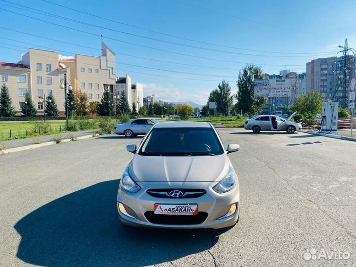 Hyundai Solaris 1.6 AT, 2011, 200 000 км