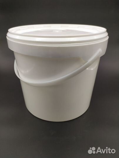 Пластиковая тара ведра банки