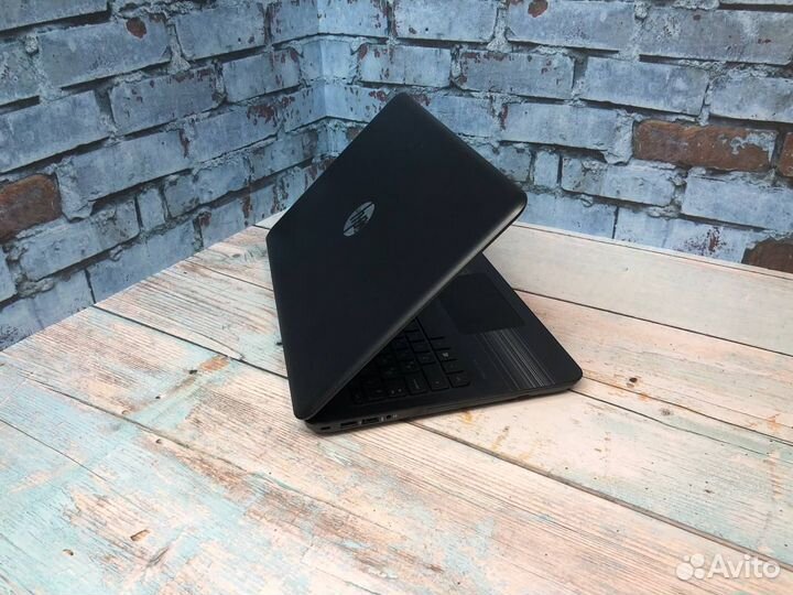 HP Pavilion 15/Core i5/RAM 16GB/GeForce 940MX