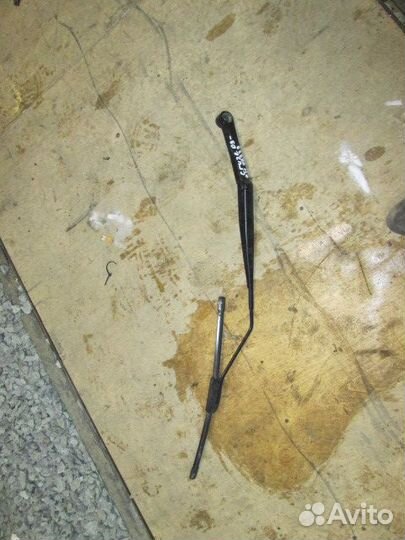 Поводок стеклоочистителя передний правый Chevrolet