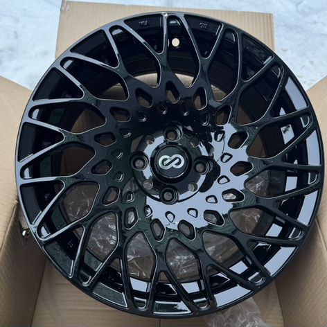 Литые диски Sakura Wheels 9511 7×R16 4×98