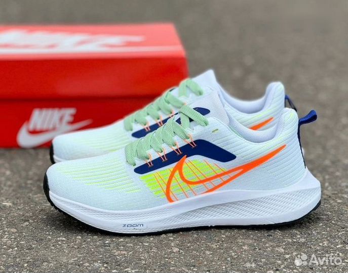 Кроссовки мужские беговые Nike